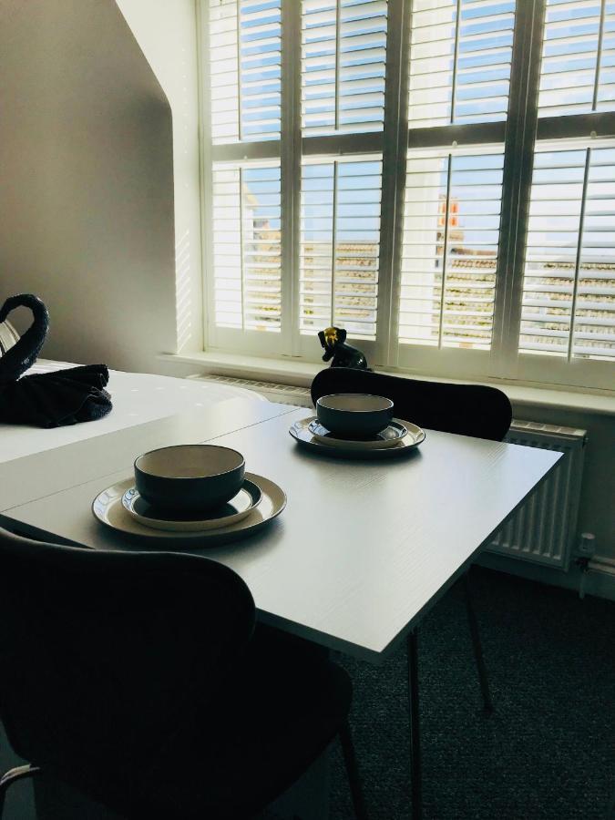 Penthouse Suite, Sea View, Close To Shops, Beach And Train St Leonards-on-Sea 외부 사진