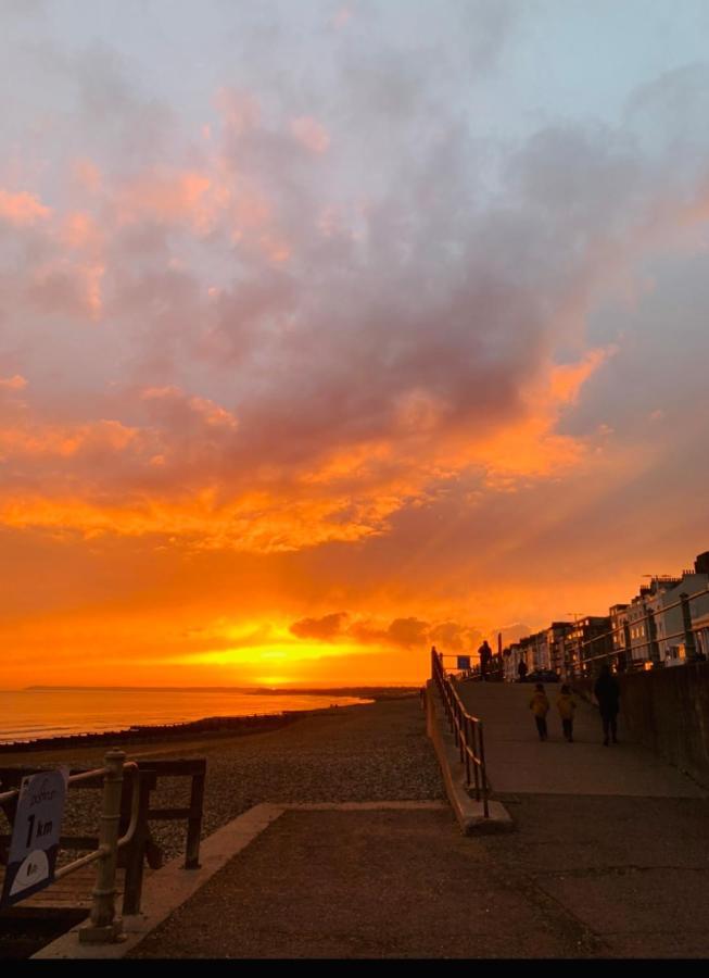 Penthouse Suite, Sea View, Close To Shops, Beach And Train St Leonards-on-Sea 외부 사진