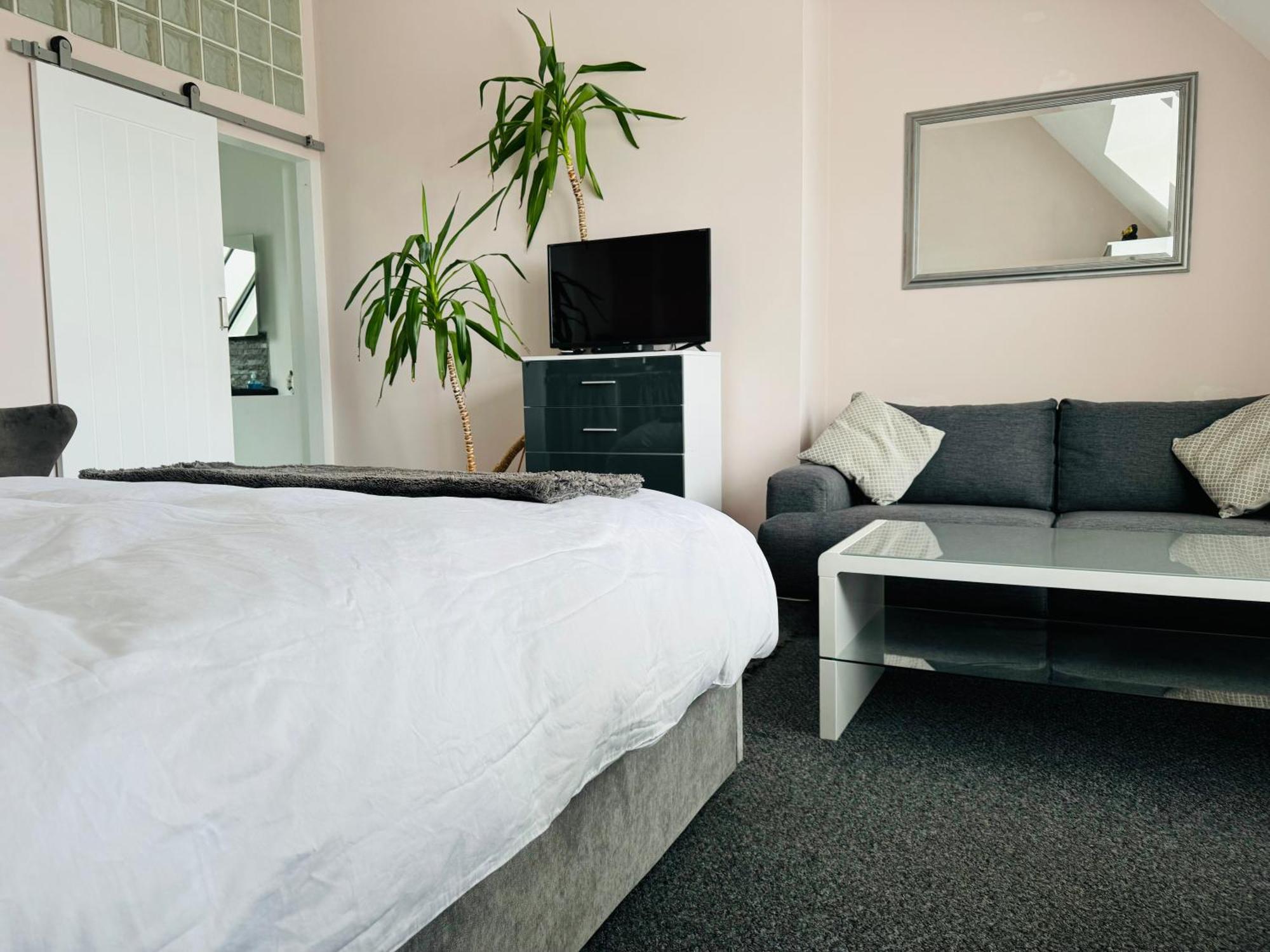 Penthouse Suite, Sea View, Close To Shops, Beach And Train St Leonards-on-Sea 외부 사진