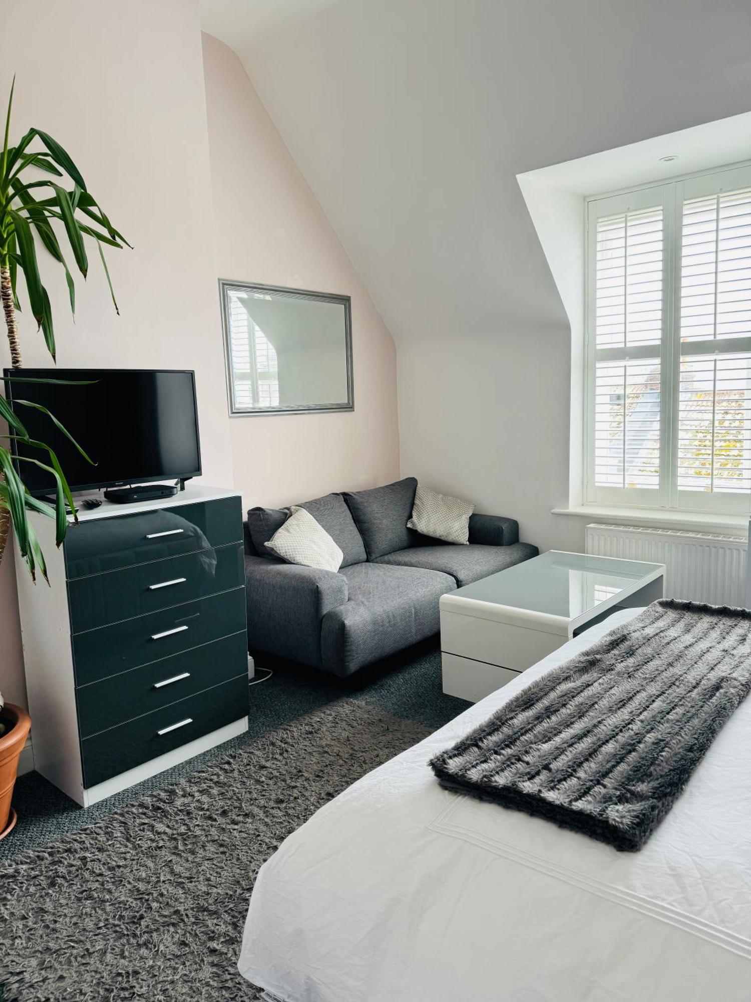 Penthouse Suite, Sea View, Close To Shops, Beach And Train St Leonards-on-Sea 외부 사진