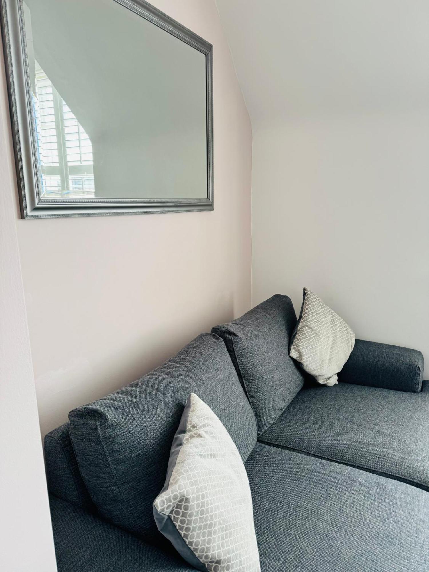 Penthouse Suite, Sea View, Close To Shops, Beach And Train St Leonards-on-Sea 외부 사진